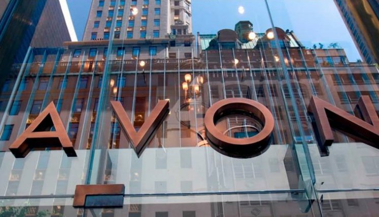 Avon anuncia bancarrota