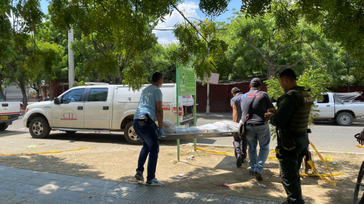 La Brinho se encargó del levantamiento del cadáver e inspección de la escena.