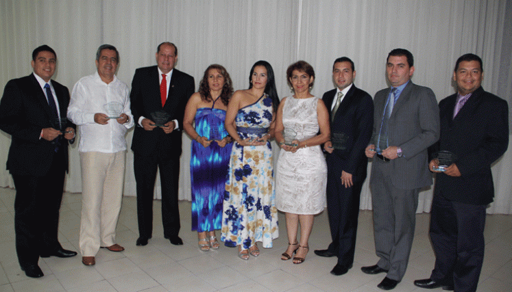 Homenaje a Rodrigo Vásquez, gerente de RCN Radio en Norte de Santander,