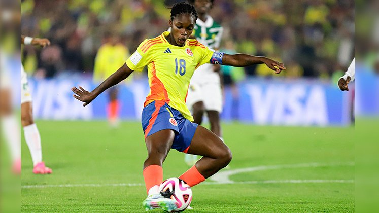 Linda Caicedo en el partido vs. Camerún del Mundial sub 20 