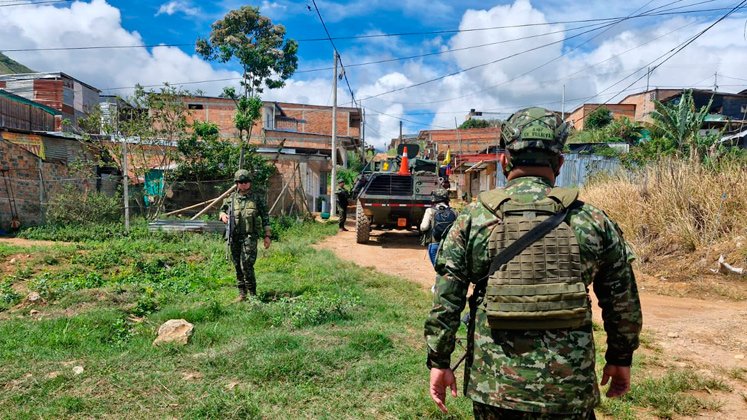 Militares en El Plateado