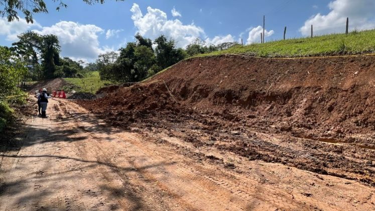 Obras en la vía a Santiago. / Foto: Cortesía / La Opinión 