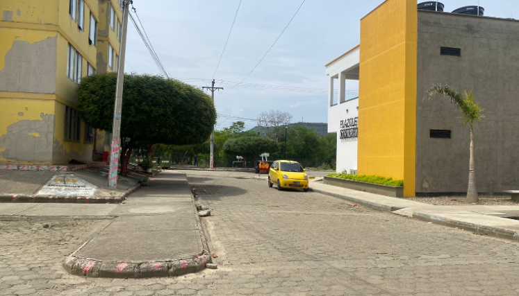 El ataque se presentó en el parqueadero de la urbanización Torres de Cormoranes.