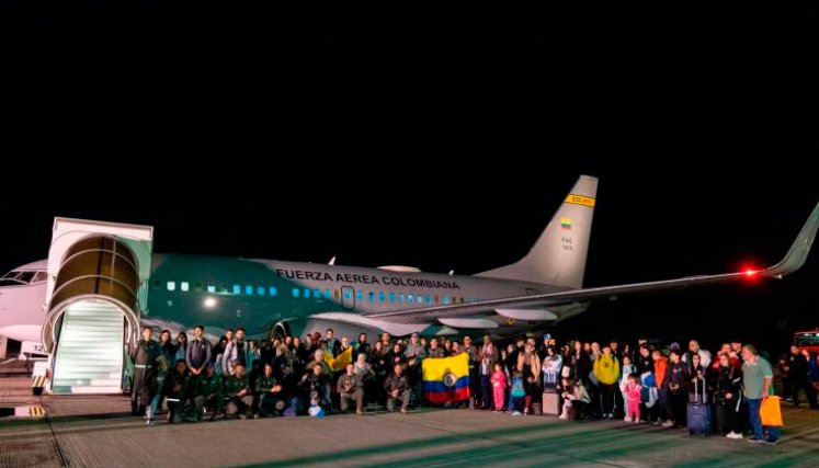 segundo vuelo humanitario