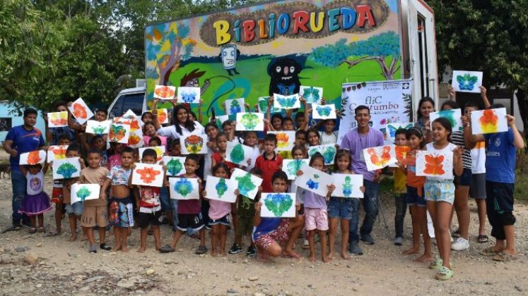 TIBÚ CELEBRÓ EL LIBRO CON LA FLIC CATATUMBO