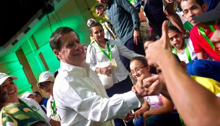 El ministro del Interior, Juan Fernando Cristo destacó la valiosa labor de los líderes y lideresas comunales, quienes desempeñan un papel esencial en la conexión entre las políticas nacionales y las realidades locales. / Fotos: Cortesía / La Opinión 