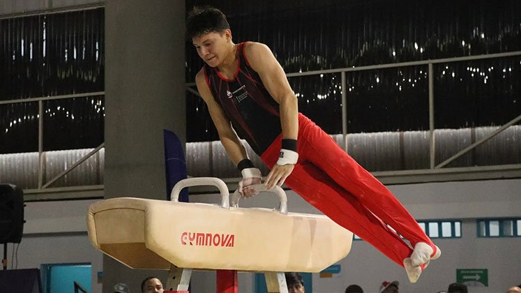 Yan Zabala, gimnasta cucuteño. 