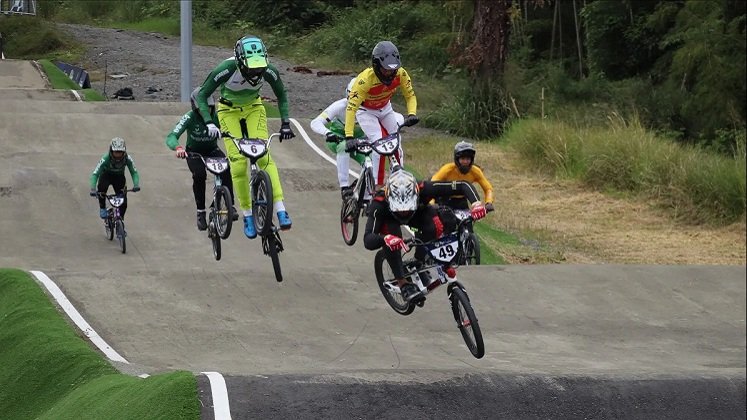 La fiesta del bicicrós se vive en la capital de la eterna primavera. 