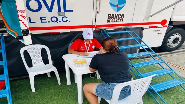 Las experiencias son gratificantes para los voluntarios que consignan esa cuota en el banco de sangre para salvar vidas. /Foto: Cortesía /La Opinión