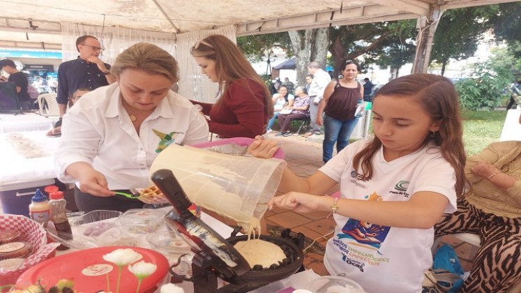 En el marco de los 454 años de Ocaña, los niños muestran el talento para los negocios.