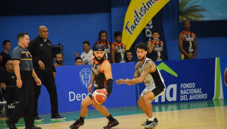 Caribbean Storm Coffee se impuso 98-76. 