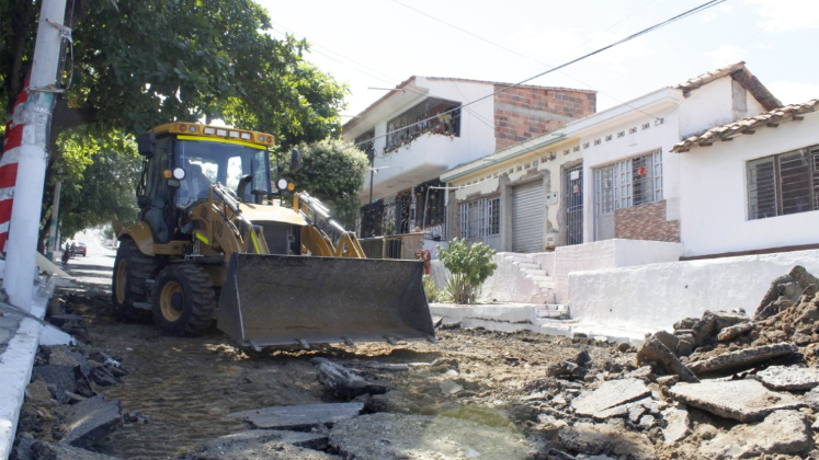 Buena parte de los recursos del crédito se invierten en el plan de recuperación de la malla vial de la ciudad.