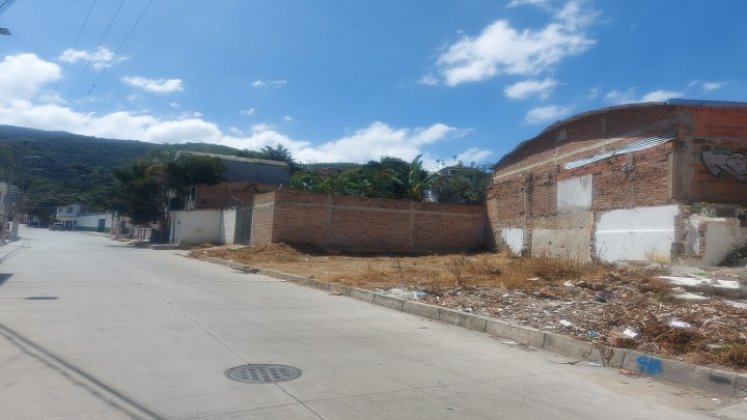 Damnificados del barrio Las Mercedes reclaman celeridad en la reconstrucción de las viviendas.