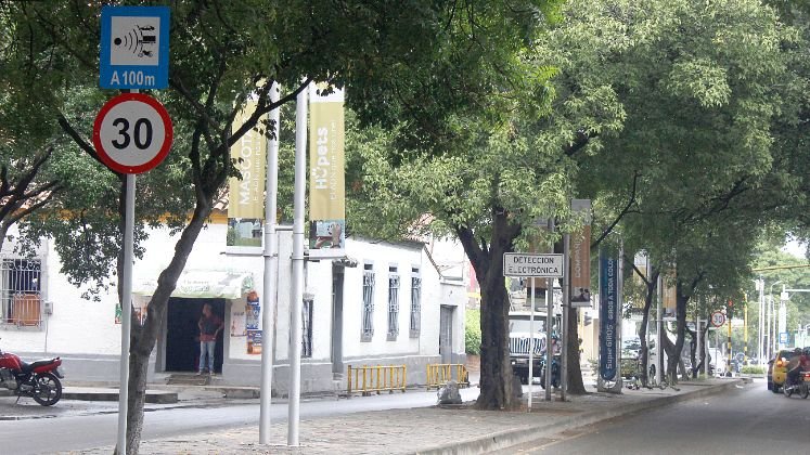 Cúcuta comenzó con la modernización de las señales de tránsito