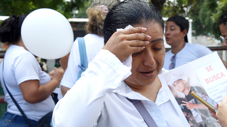 Zoraida Martínez pidió ayuda para localizar a su hijo, el auxiliar de policía desaparecido desde el dos de enero.