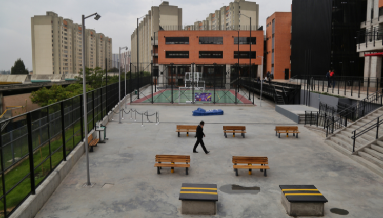 Feto en colegio de Bogotá
