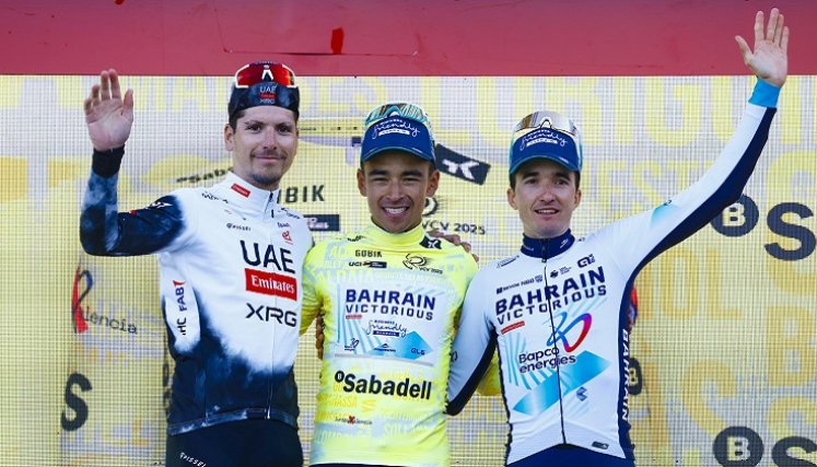 Santiago Buitrago gran campeón de la Vuelta a la Comunidad Valenciana