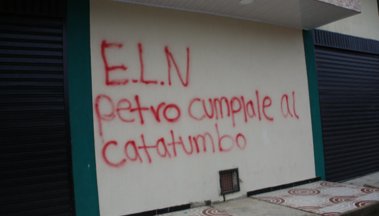 Así lucen las paredes en las poblaciones del Catatumbo.
