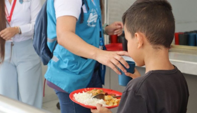 Los niños reciben el PAE todos los días, así como refrigerios del Instituto Colombiano de Bienestar Familiar. / Foto: Cortesía / La Opinión 