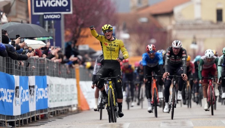 Olav Kooij , ciclista neerlandés se lució en la etapa.