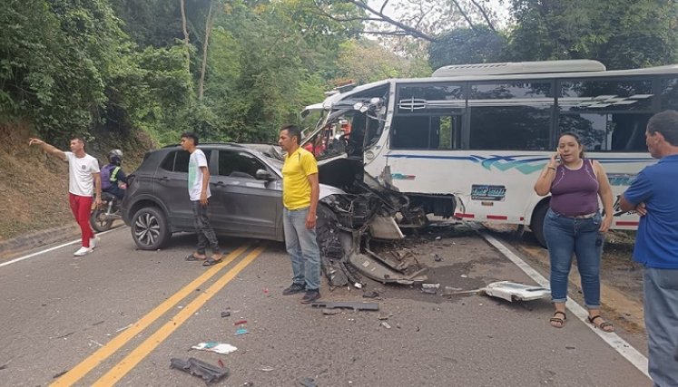 Todos los heridos fueron trasladados a los centros asistenciales de La Ye y El Zulia.