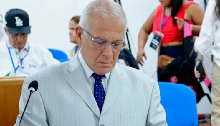 Coronel retirado Publio Hernán Mejía 