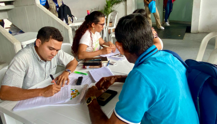 Habilitan punto de registro de predios en el estadio General Santander.