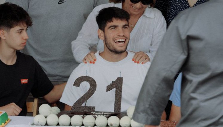 El joven tenista de 21 años es el campeón actual de Wimbledon, uno de los torneos más importante de este deporte a nivel mundial. 