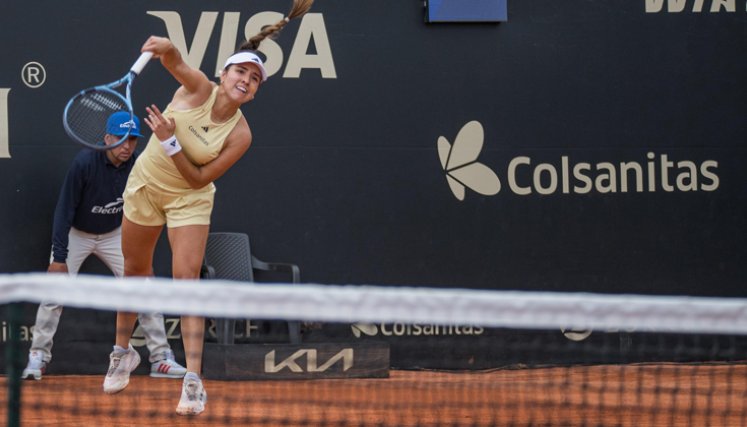 Camila Osorio cumplió en su estreno y avanzó a la segunda ronda del WTA 250 de Bogotá 