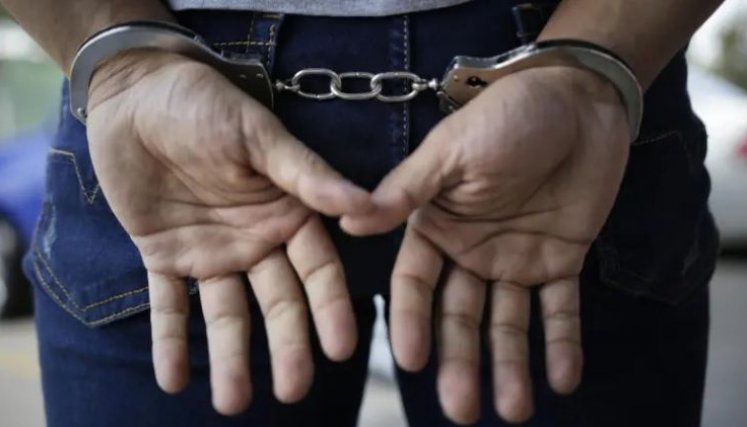 POLICIA CAPTURA