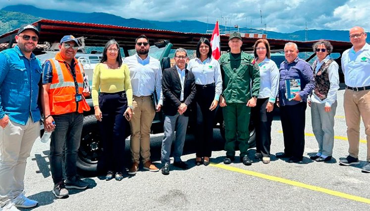 Representantes de Satena en Mérida. / Foto Cortesía