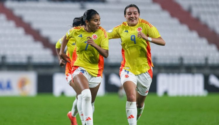 María Alejandra Baldovino (#7), figura del partido.
