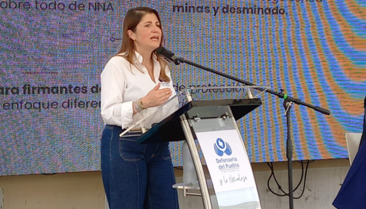 Defensora del Pueblo Iris Marin