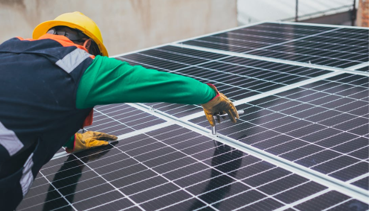 Sistema híbrido solar-diesel