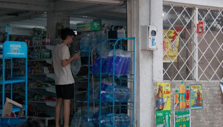 PATIOS-AGUA POTABLE