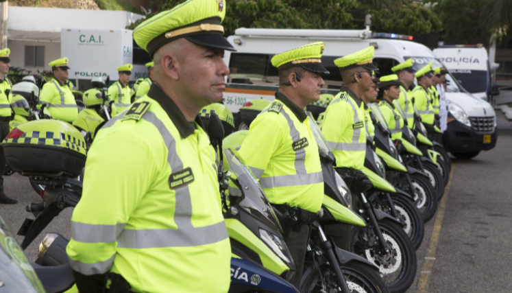Agentes de tránsito.