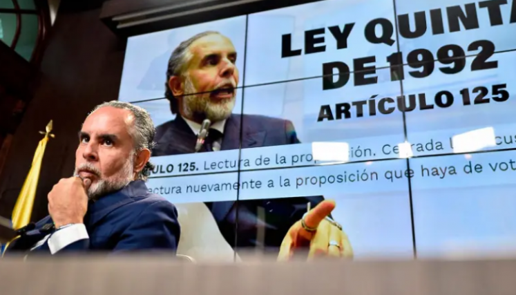 Petro amenaza el equilibrio de poderes