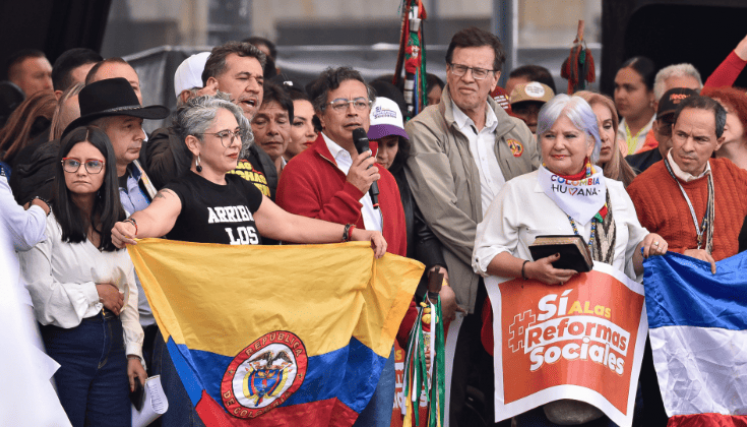 "Reelección en cuerpo ajeno”
