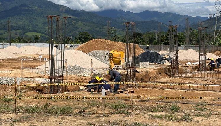En El Tarra avanzan los trámites para la instalación de las aulas modulares para promover la educación superior.