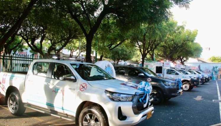 Ambulancias y camionetas hacen parte del parque automotor entregado para el servicio de salud del Catatumbo/Foto cortesía