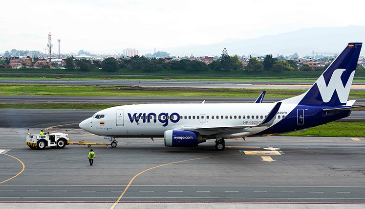 Aerolinea cancela vuelos