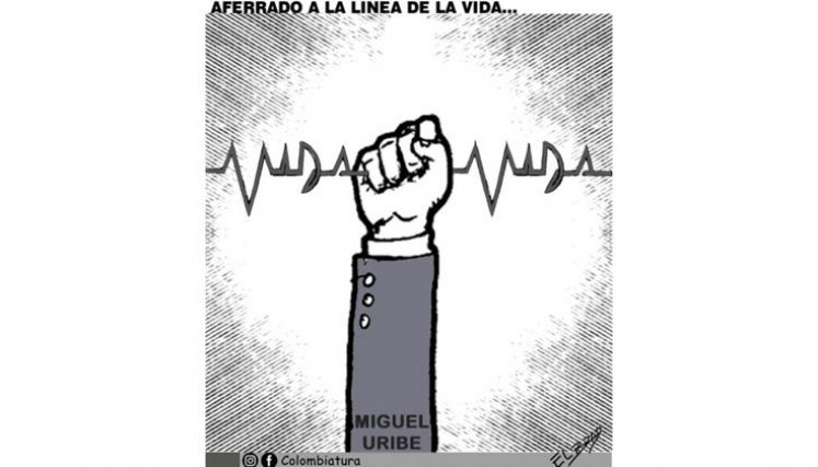 Aferrado a la linea de vida