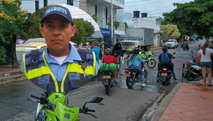 Agente de tránsito en Villa del Rosario 