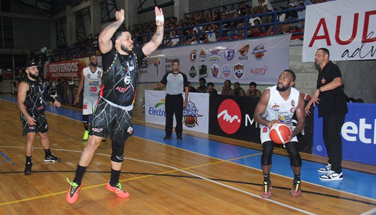 Caribbean vs. Motilones del Norte.