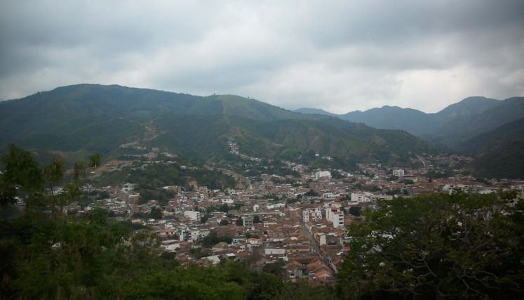 Más de mil campesinos no están dispuestos a trasladarse al departamento del Cesar.