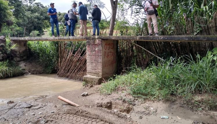 La controversia comenzó en el 2006 y los campesinos se encuentran en el limbo.