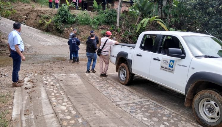 Más de mil campesinos no están dispuestos a trasladarse al departamento del Cesar.