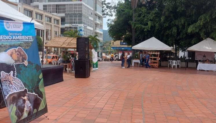 En Ocaña se adelanta jornadas ambientales para crear conciencia ecológica entre la población.