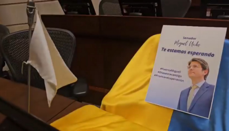 Homenaje a Miguel Uribe