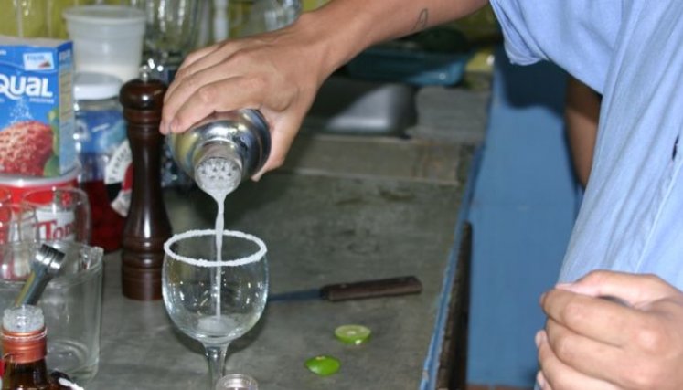 Alcohólicos Anónimos ofrece asesoría gratuita para dejar el licor/Foto archivo